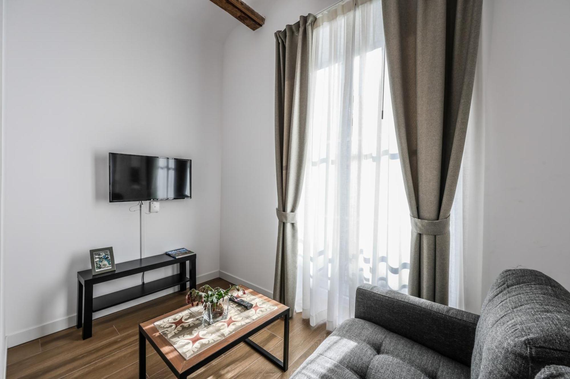Amazinn Places Evi Apartments Valencia Exterior photo